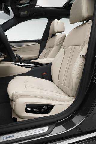 BMW: Nuova Serie 5 16 small 87