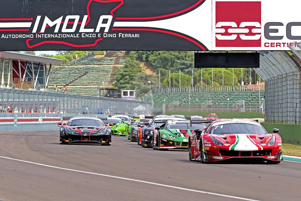 Campionato Italiano GT: il riassunto del weekend imolese 16 AND 1395 1.jpg Partenza Gara Endurance Gt 1