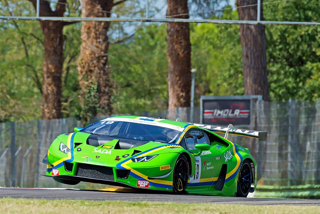 Campionato Italiano GT: il riassunto del weekend imolese 22 BEA 2379.jpg S. Aghakani R. Giammaria L.Pulcini Vincenzo Sospiri Racing