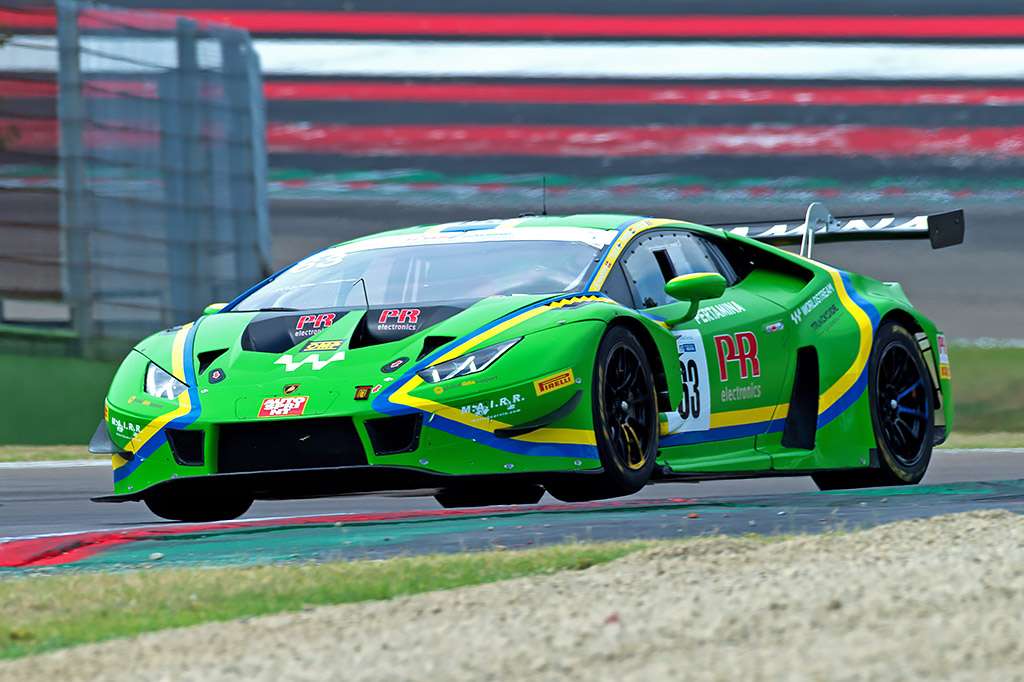 Campionato Italiano GT: il riassunto del weekend imolese 36 BEA 2972.jpg D. Kroes F. Schandroff T Tujula Vincenzo Sospiri Racing