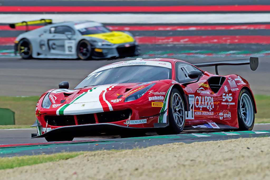 Campionato Italiano GT: il riassunto del weekend imolese 38 BEA 3037.jpg G.Roda A.Rovera A.Fuoco Af Corse
