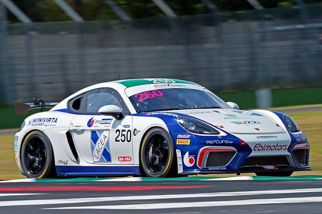 Campionato Italiano GT: il riassunto del weekend imolese 40 BEA 3081.jpg P. Gnemmi S. De Castro R. Pera Ebimotors Gt4