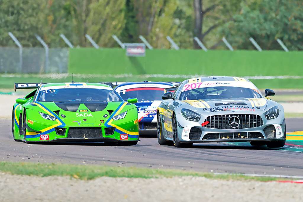 Campionato Italiano GT: il riassunto del weekend imolese 44 BEA 3508.jpg Gara Gt Endurance