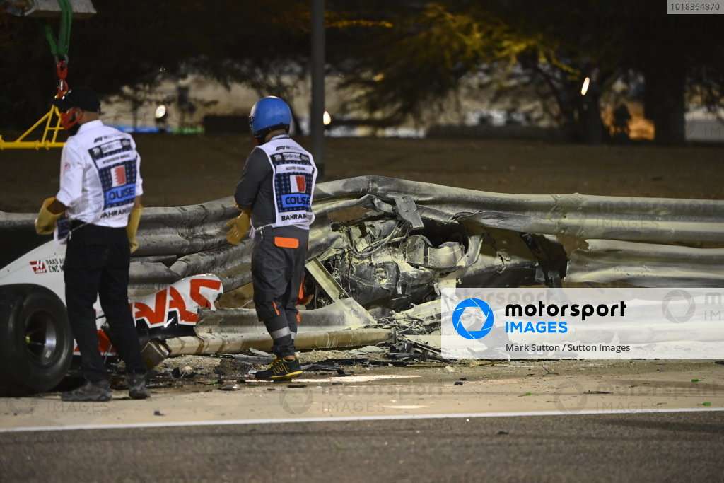 1018364870 SUT 20201129 GP2015 152101 MS21265