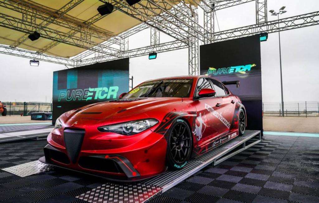 PRESENTATA L'ALFA ROMEO GIULIA ETCR, LA BERLINA “FULL ELECTRIC” BY ROMEO FERRARIS DISEGNATA E PROGETTATA DA HEXATHRON RACING 6 Alfa Romeo Giulia ETCR 1