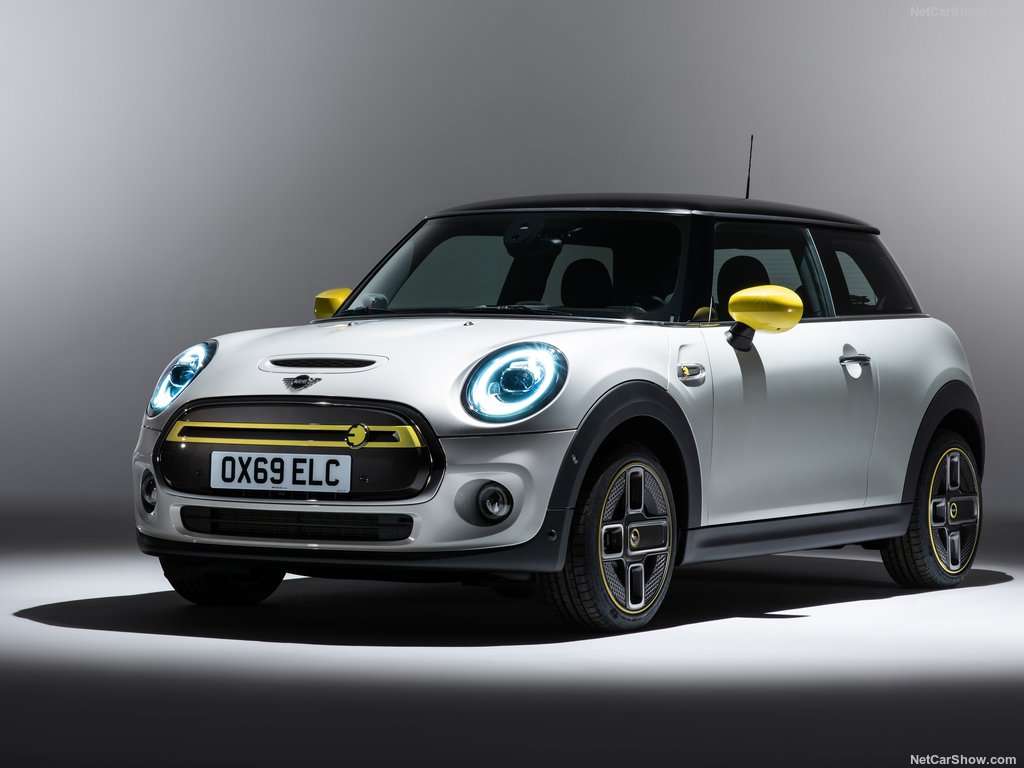 Test Drive: Mini Elettrica, sempre modaliola, autonomia adatta alla città 21 Mini Cooper SE 2020 1024 bd