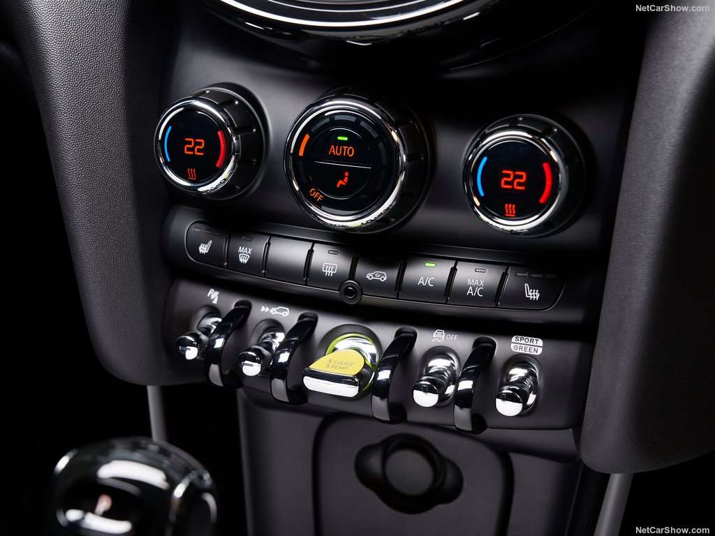 Test Drive: Mini Elettrica, sempre modaliola, autonomia adatta alla città 24 Mini Cooper SE 2020 1024 d4