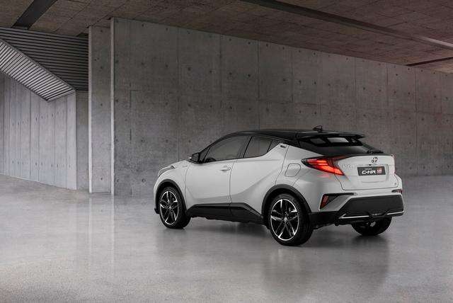 Toyota: La CH-R con il nuovo allestimento GR SPORT 9 small 68