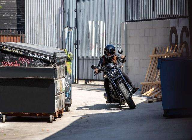 Honda Moto: Nuova CMX1100 REBEL DCT 7 small 3