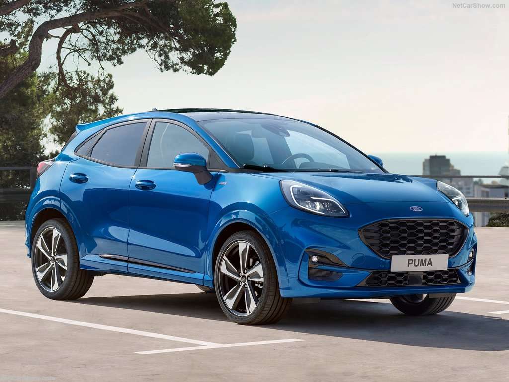 Auto dell'anno segmento SUV/Crossover compatte: Nuova Peugeot 2008 3 Ford Puma 2020 1024 02