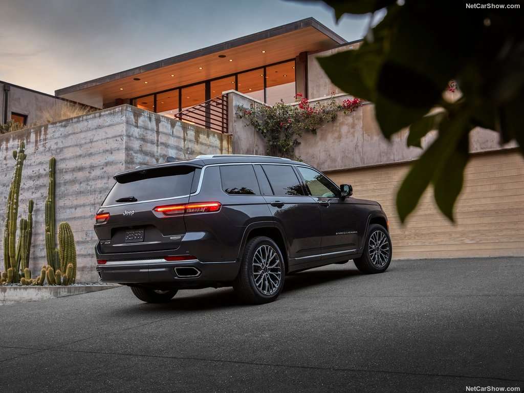 Jeep: Grand Cherokee L sette posti per il mercato USA in attesa della versione europea 1 Jeep Grand Cherokee L 2021 1024 2a