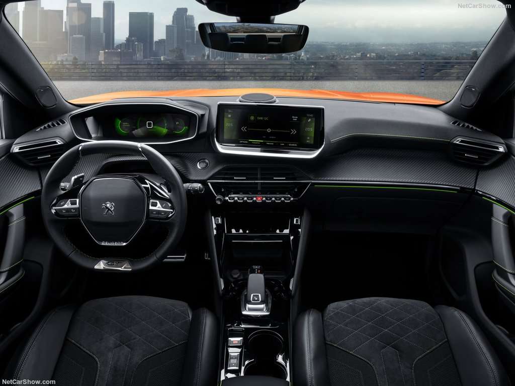 Auto dell'anno 2021: Peugeot 2008 2 Peugeot 2008 2020 1024 b4
