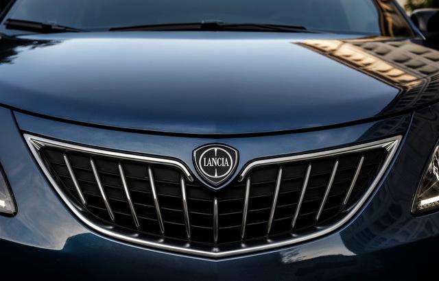 Lancia - Nuova Ypsilon, più eleganza e benessere con il Kit ECOCHIC. 1 small 1