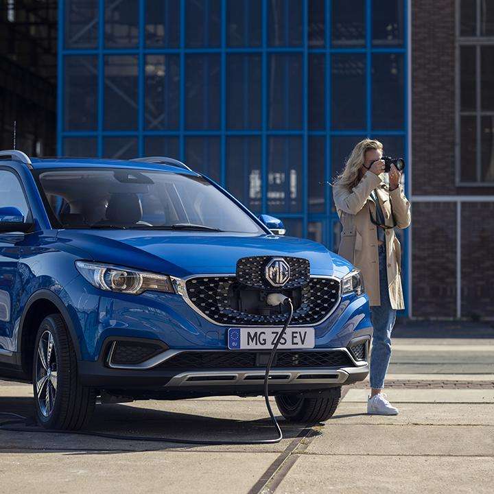 MG: Il ritorno con due modelli interessanti, ZS EV e EHS PHEV 1 2 1
