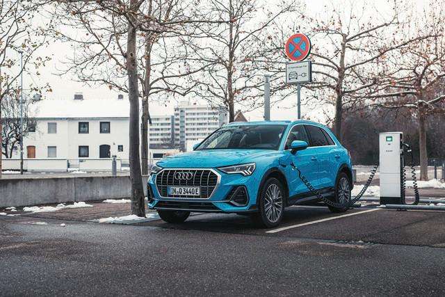 Audi: Q3 e Q3 SportBack si aggiornano con la versione Plug-In da 245cv 3 small 18