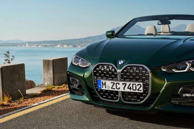 BMW: Serie 4 Cabrio, arriva la bella stagione 1 small 7