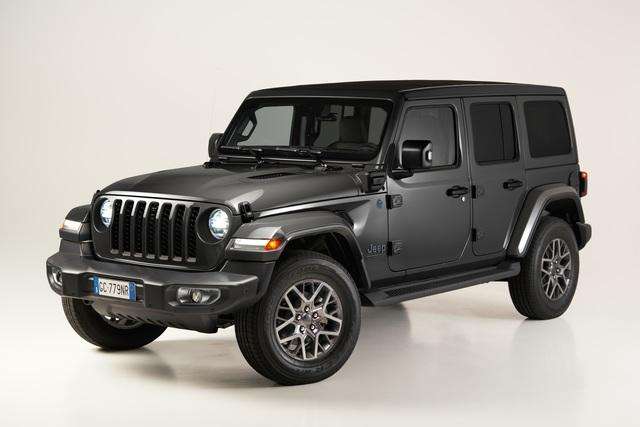 Jeep: WRANGLER 4XE PLUG-IN HYBRID 6 small 8 1