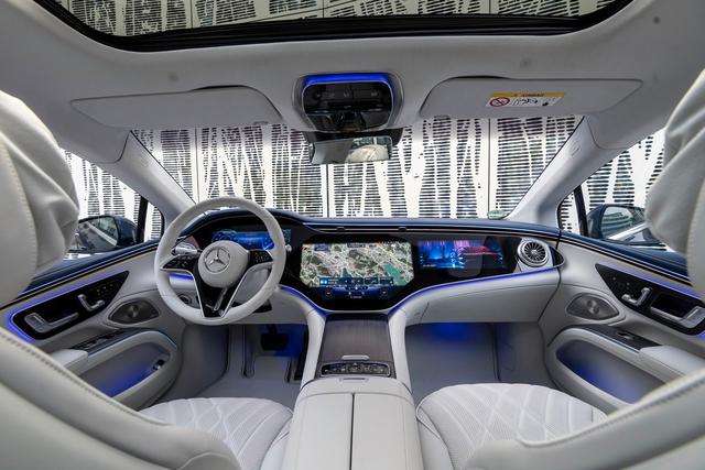 Mercedes-EQ: EQS il top del lusso elettrico 4 small 48