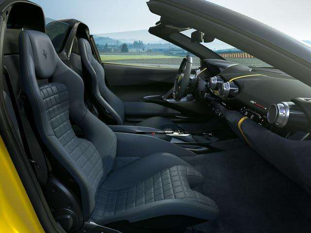 Ferrari: 812Competizione, evoluzione della specie 5 small 10 1