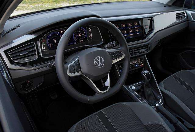 Volkswagen: Nuova Polo 3 small 13