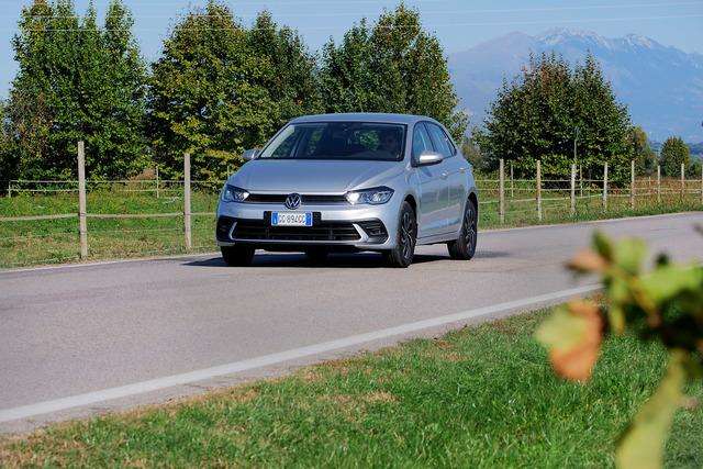 Volkswagen: Nuova Polo 2 small 18