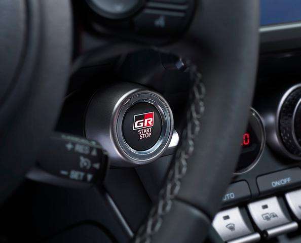 Toyota: Nuova GR86 la sportiva alla portata di tutti 10 small 12