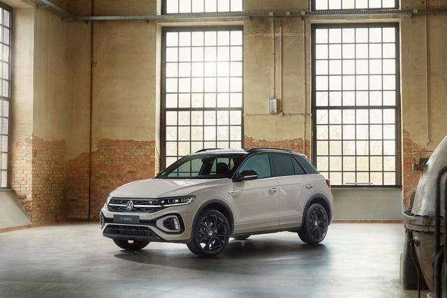 Volkswagen: Nuova T-Roc anche R e cabriolet 1 small 14