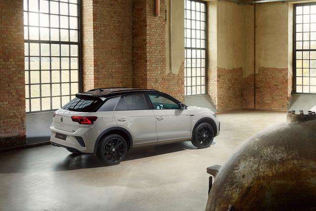 Volkswagen: Nuova T-Roc anche R e cabriolet 2 small 16