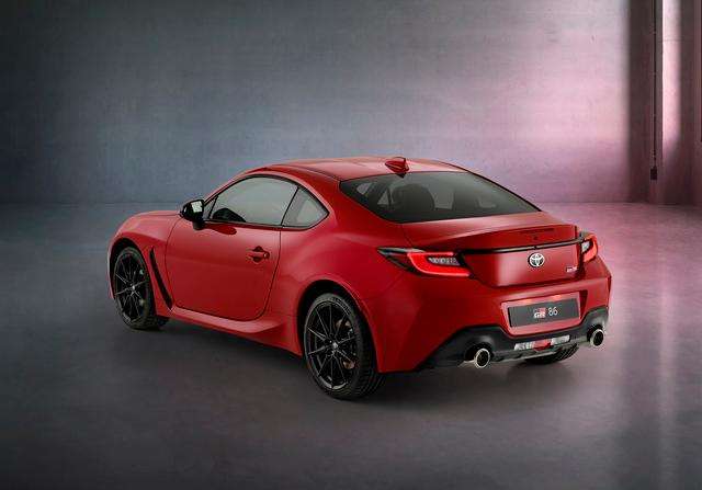 Toyota: Nuova GR86 la sportiva alla portata di tutti 2 small 3