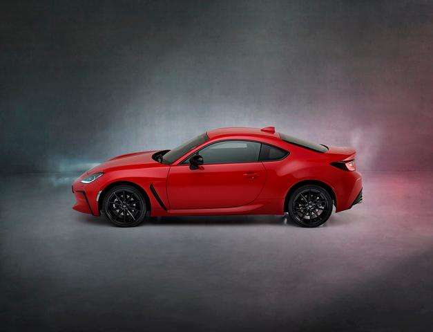 Toyota: Nuova GR86 la sportiva alla portata di tutti 3 small 4