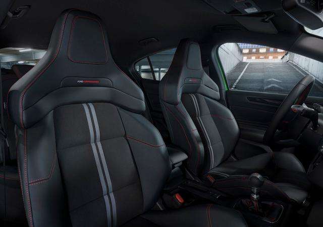 Ford: Nuova Focus, connessa ed elettrificata 6 small 8 1