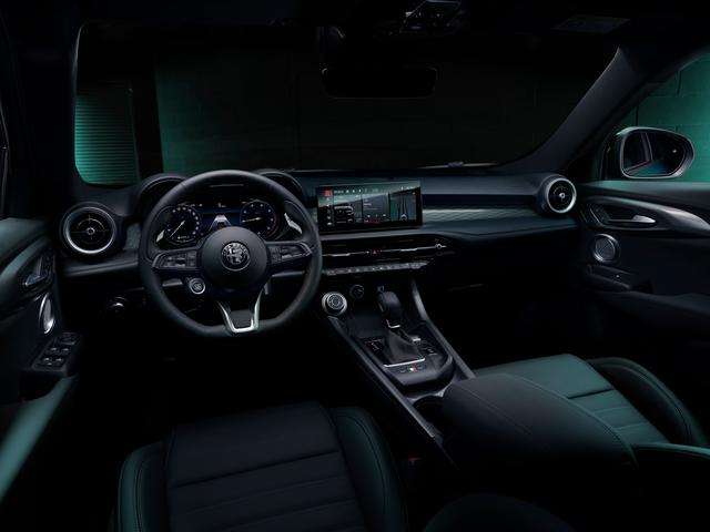 Alfa Romeo: Tonale Hybrid “EDIZIONE SPECIALE” 2 small 2 1