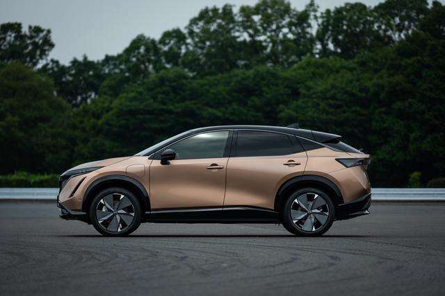 Nissan: Ariya il SUV coupè 100% elettrico 2 small 8 1