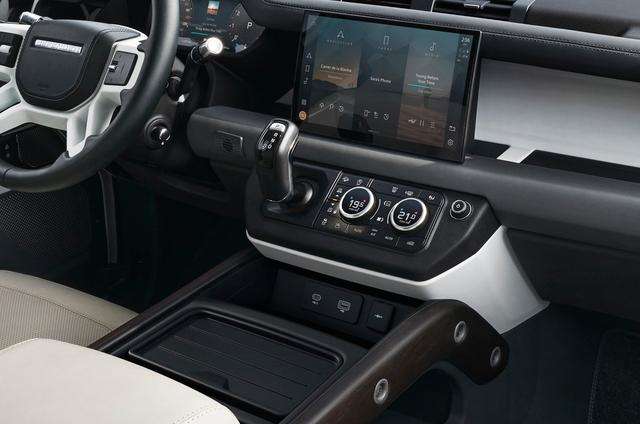 Land Rover Defender 130,inarrestabile otto posti 9 small 13
