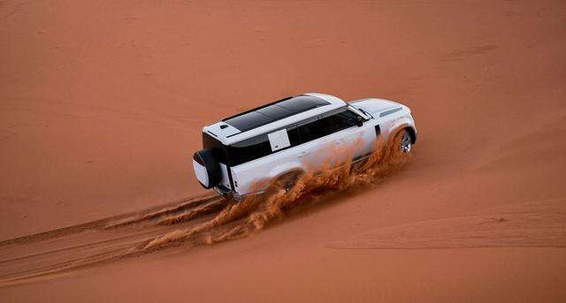 Land Rover Defender 130,inarrestabile otto posti 6 small 18 1