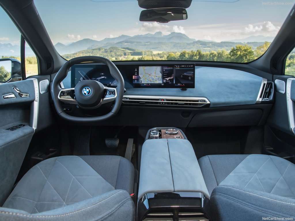 Guida all'acquisto: Audi Q8 E-Tron, BMW iX, Mercedes EQE SUV, Volvo EX90 5 BMW iX xDrive50 2022 1024 48