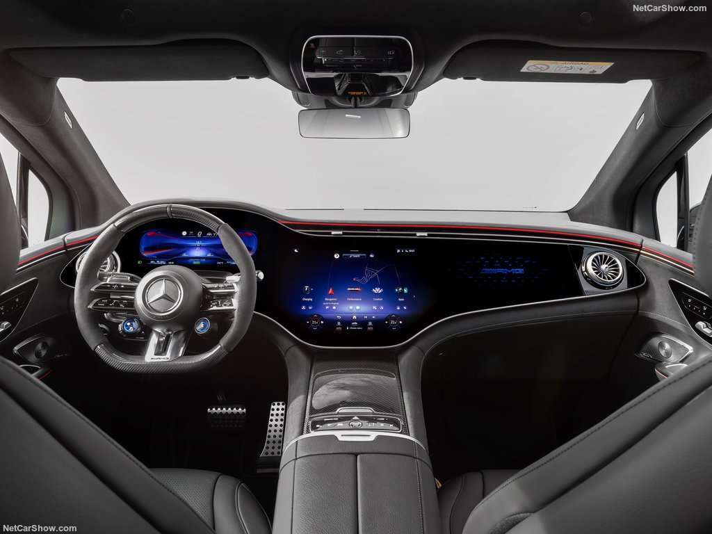 Guida all'acquisto: Audi Q8 E-Tron, BMW iX, Mercedes EQE SUV, Volvo EX90 4 Mercedes Benz EQE53 AMG SUV 2024 1024 1c
