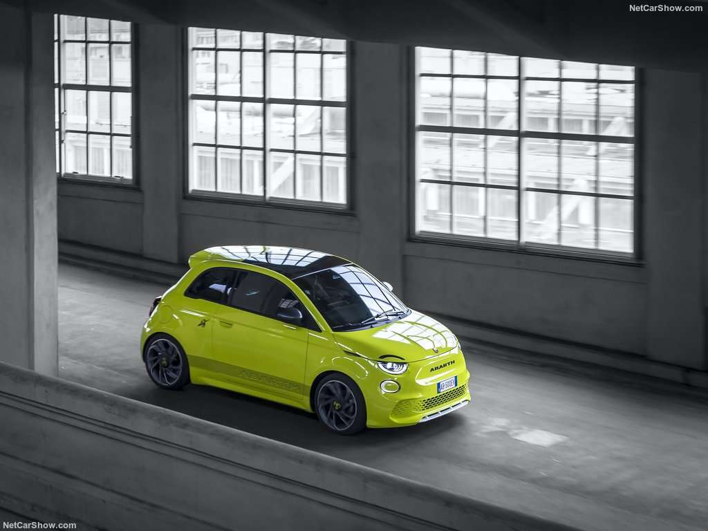 Fiat-500e_Abarth-2023-1024-05