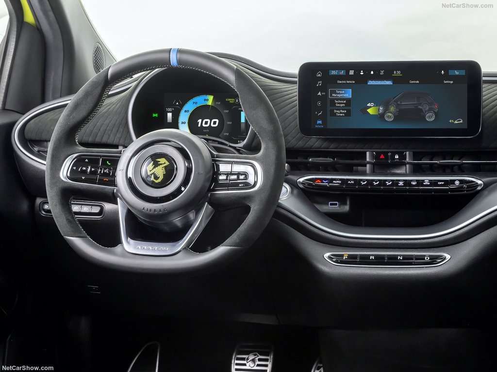 Abarth: 500e, 42kWh, Edizione Lancio Scorpionissima 4 Fiat 500e Abarth 2023 1024 1c
