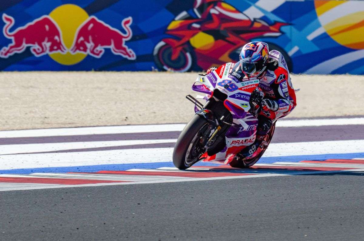 A Misano tripudio Ducati: trionfo di Martin ma anche di Bagnaia, terzo al traguardo. 48 ITA1739