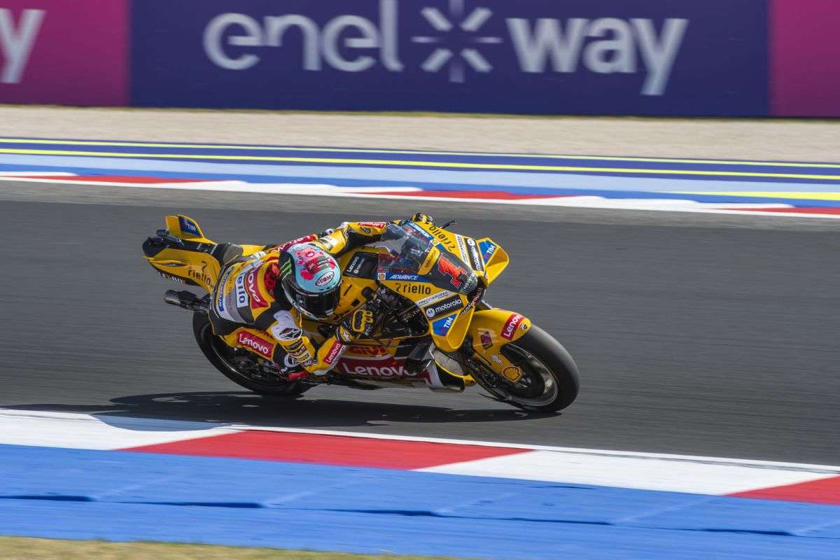 A Misano tripudio Ducati: trionfo di Martin ma anche di Bagnaia, terzo al traguardo. 7 ITA 9370