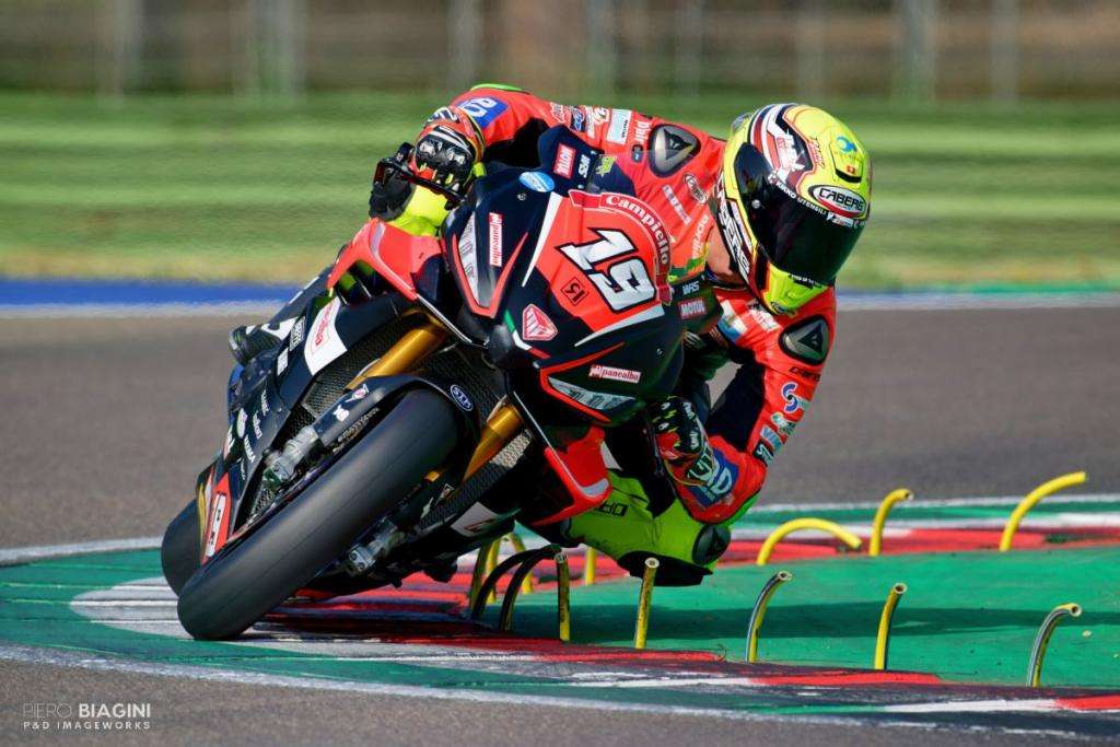 CIV: Zanetti vince il titolo SBK buttando a terra Pirro 1 Bernardi 01