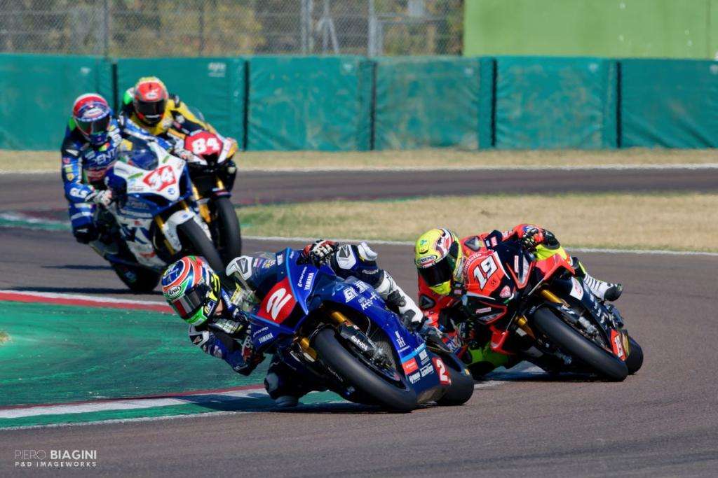 CIV: Zanetti vince il titolo SBK buttando a terra Pirro 2 Bernardi 02