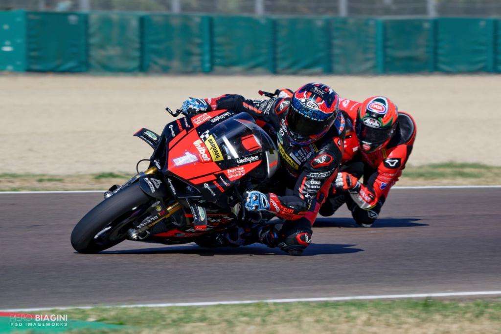 CIV: Zanetti vince il titolo SBK buttando a terra Pirro 5 Pirro Zanetti 02