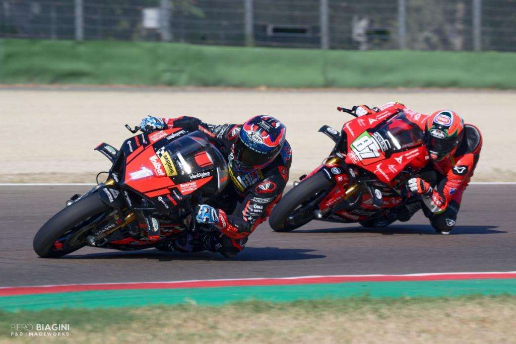 CIV: Zanetti vince il titolo SBK buttando a terra Pirro 6 Pirro Zanetti 03 1