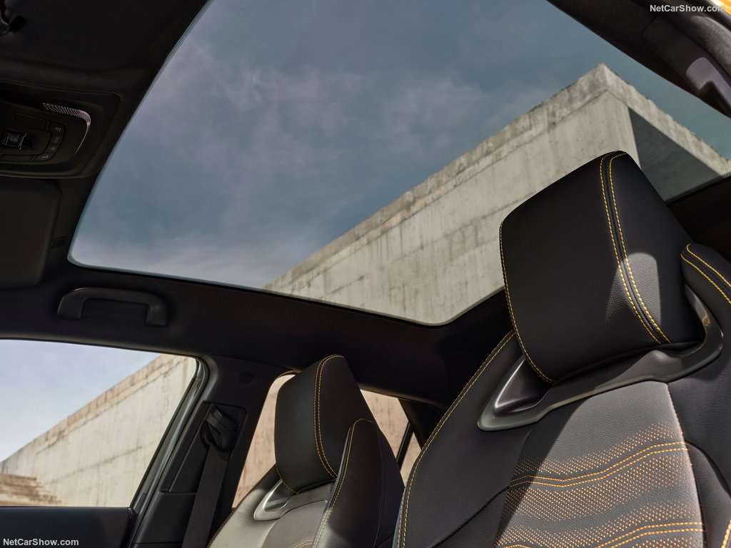 Toyota: Nuovo CH-R, nuovi propulsori ibridi e più connessa 5 Toyota C HR 2024 1024 14