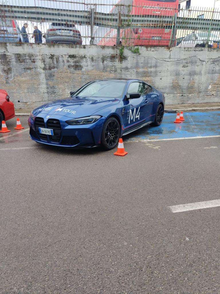 Test Drive: BMW M4 Competition xDrive 510cv, può indurre dipendenza 1 Immagine WhatsApp 2023 10 26 ore 10.14.49 70b52f22