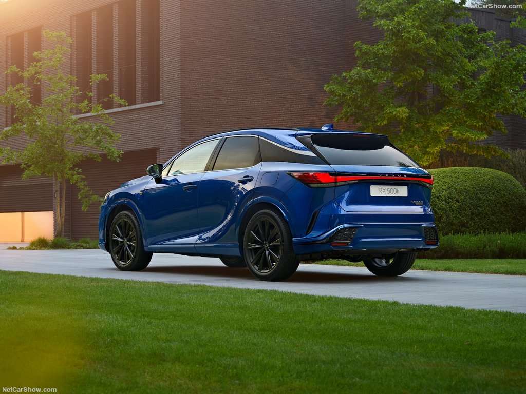 Lexus: Nuova RX più leggera e spaziosa 2 Lexus RX 2023 1024 0d
