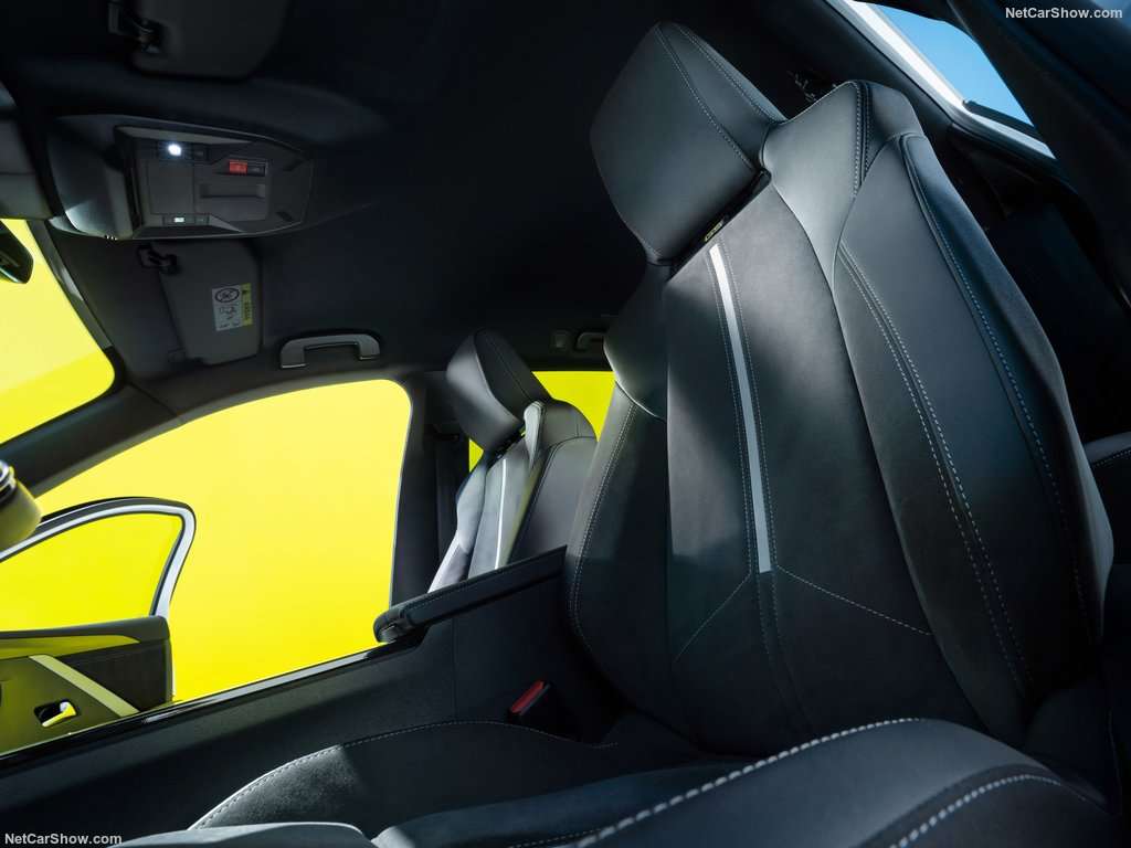 Test Drive: Opel Astra GSe PHEV 225cv, la sportività sostenibile 2 Opel Astra GSe 2023 1024 09
