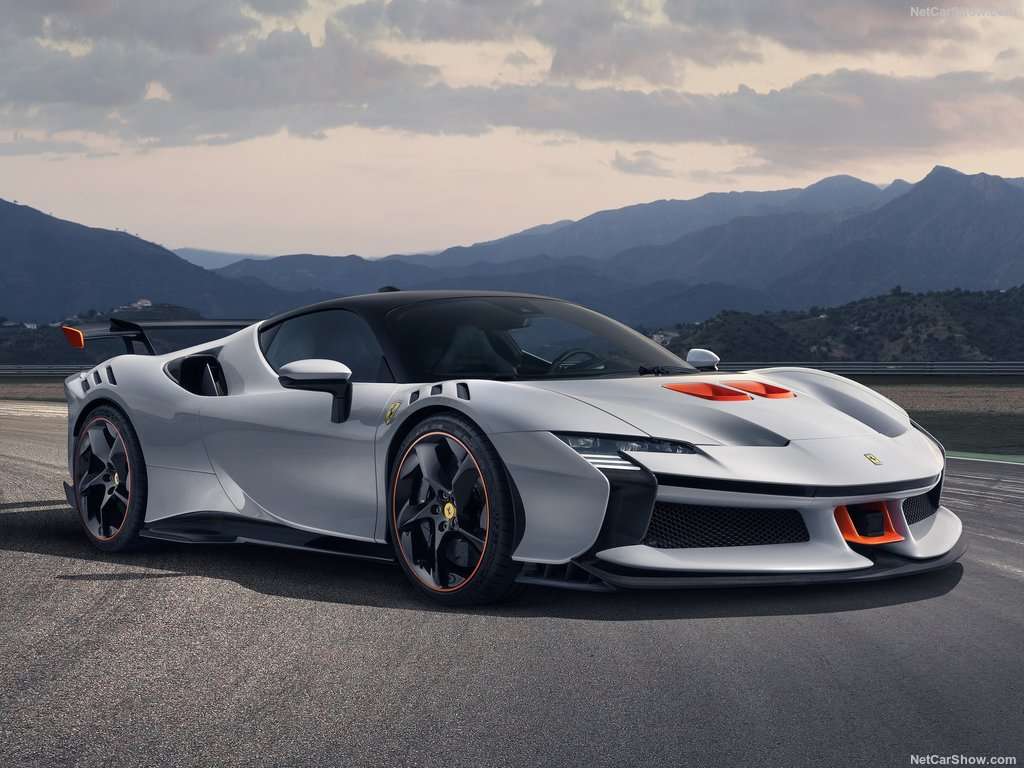 Ferrari SF90 XX Stradale la nuova creatura estrema di Maranello 1 Ferrari SF90 XX Stradale 2024 1024 02